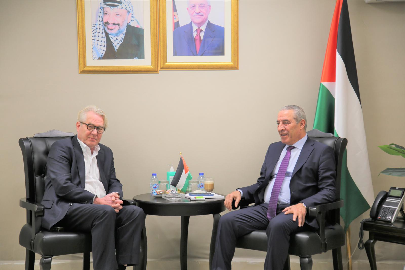 جانب من اللقاء 